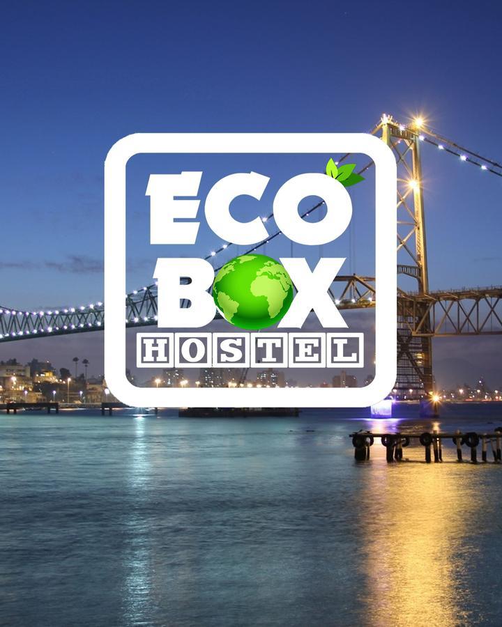 Eco Box Hostel Florianopolis Exterior photo
