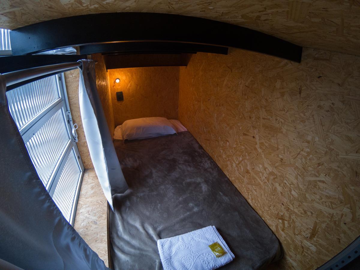 Eco Box Hostel Florianopolis Exterior photo