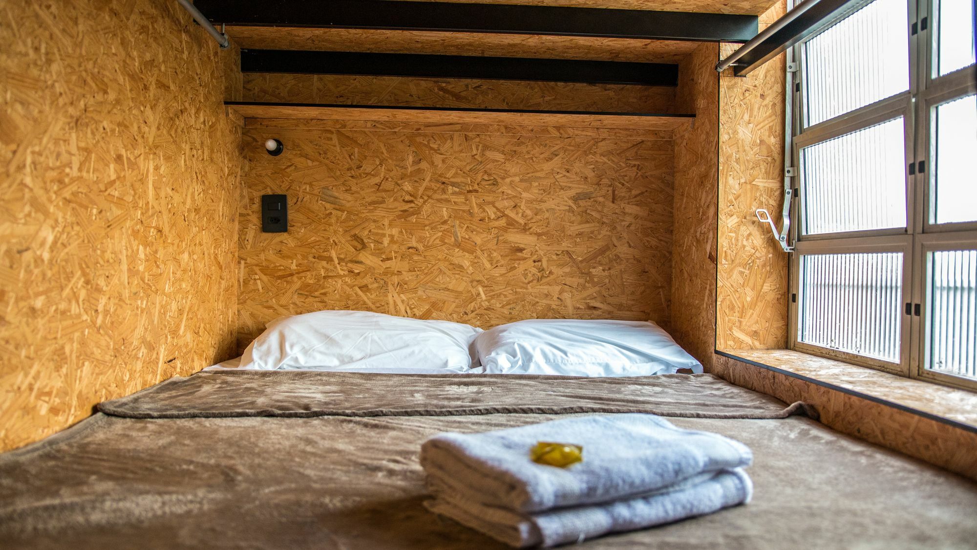 Eco Box Hostel Florianopolis Exterior photo